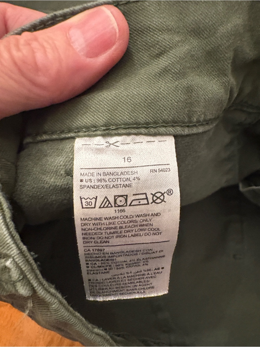 Old Navy Olive Green Pixie Pants - Picture 4 of 11